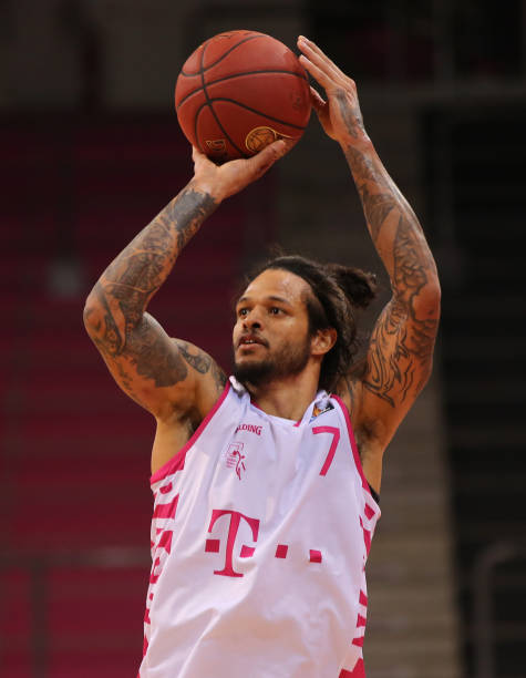 男篮的交锋 男篮的交锋