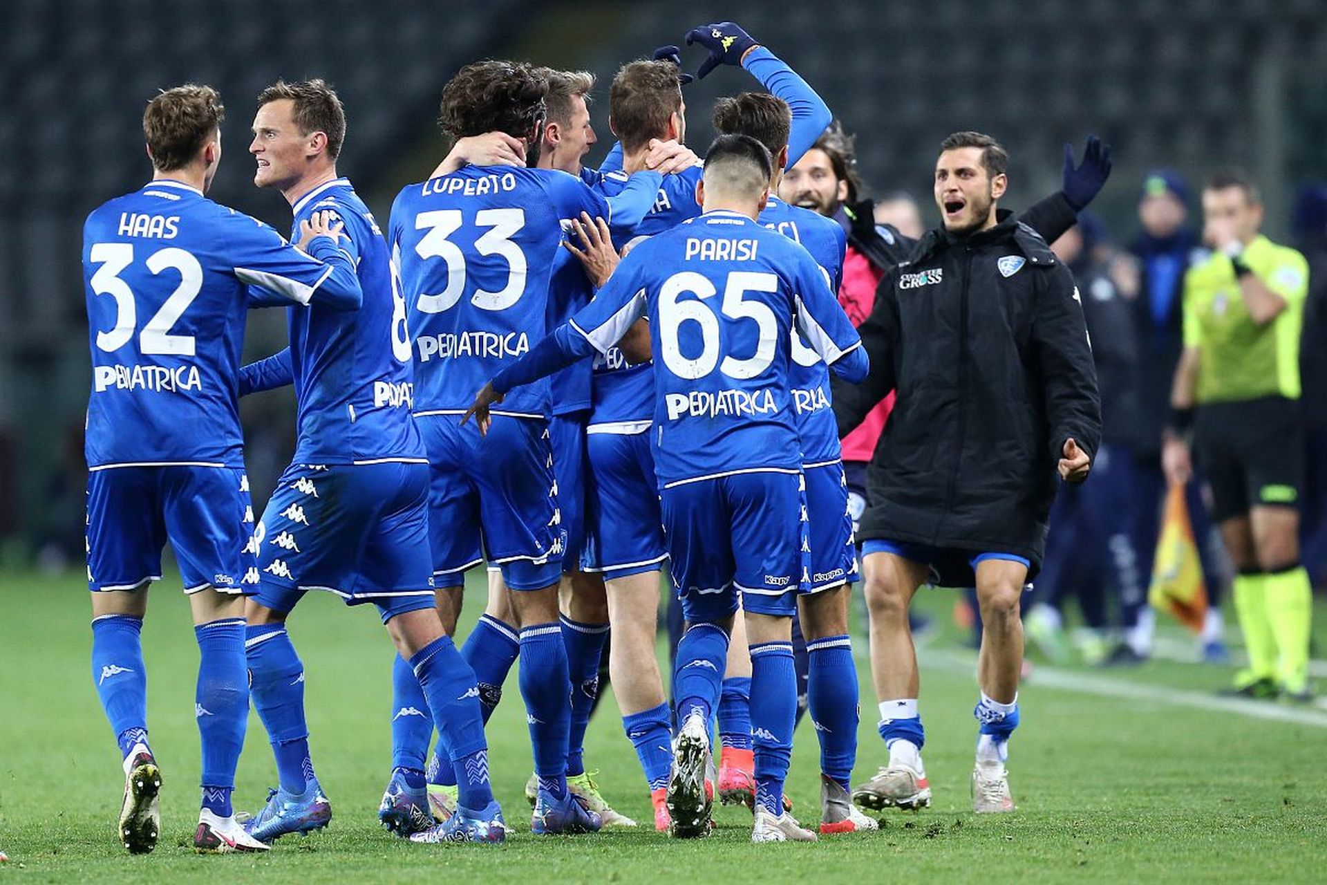 在赛季中期 在赛季中期